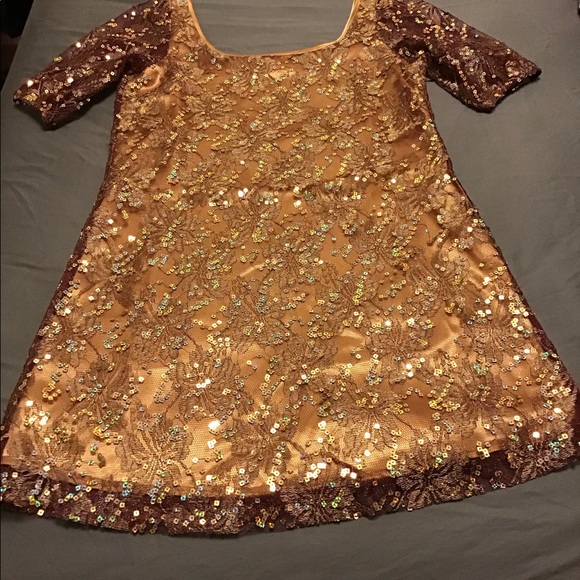 Evenings dresses - Picture 2 of 4